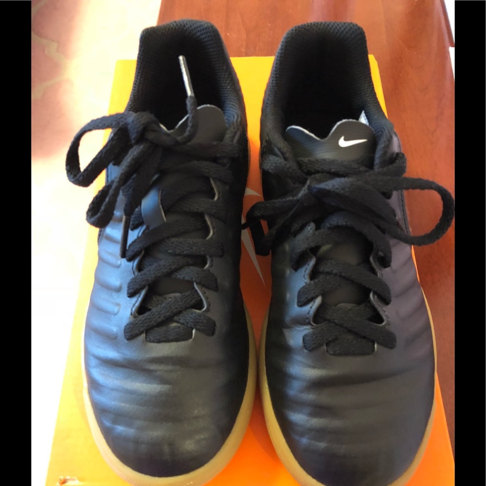 Nike indoor soccer cleats